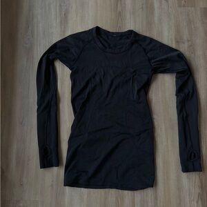 Lululemon swiftly tech long sleeve hip length